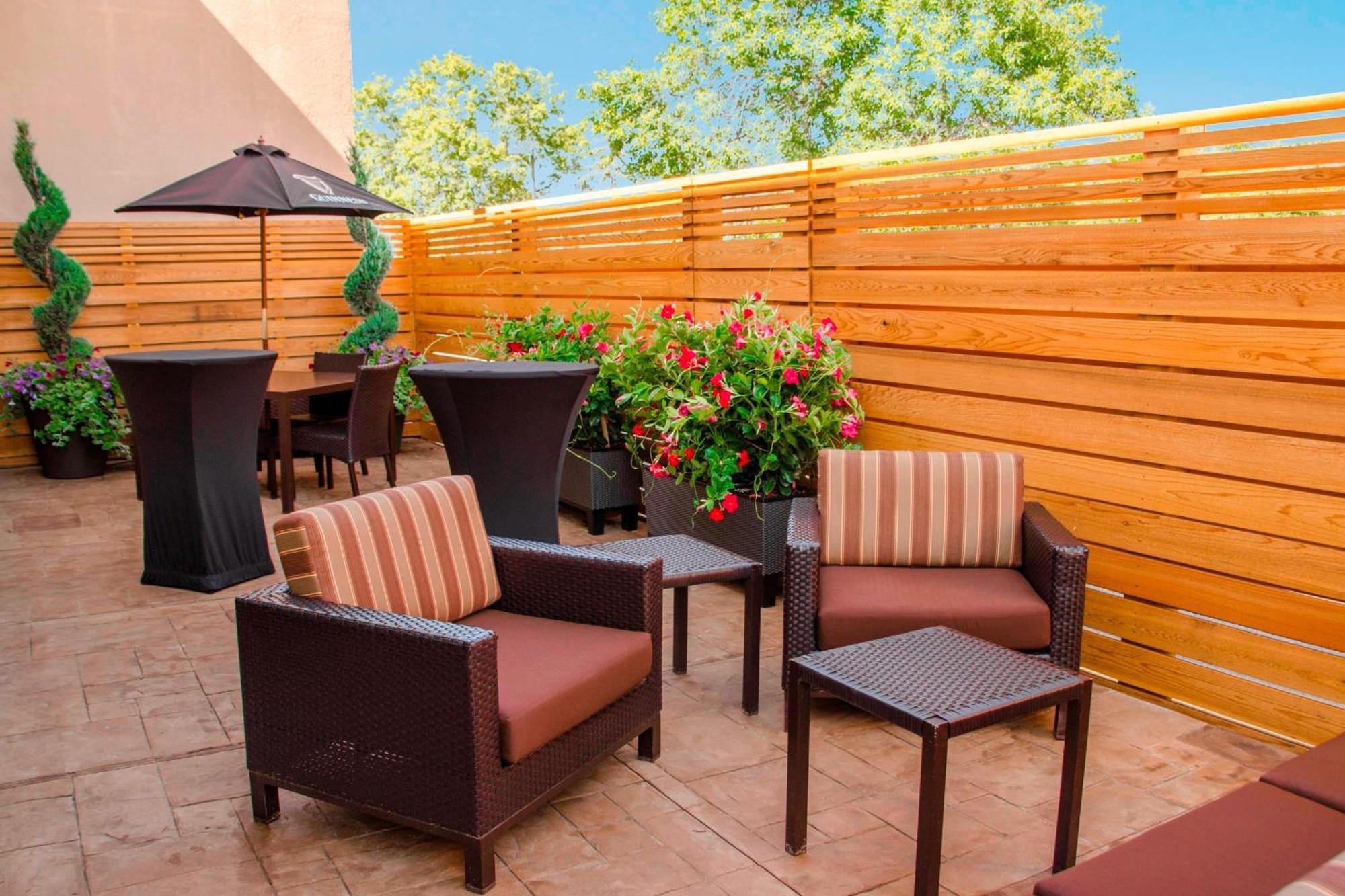 Courtyard By Marriott Minneapolis West Saint Louis Park Exterior photo